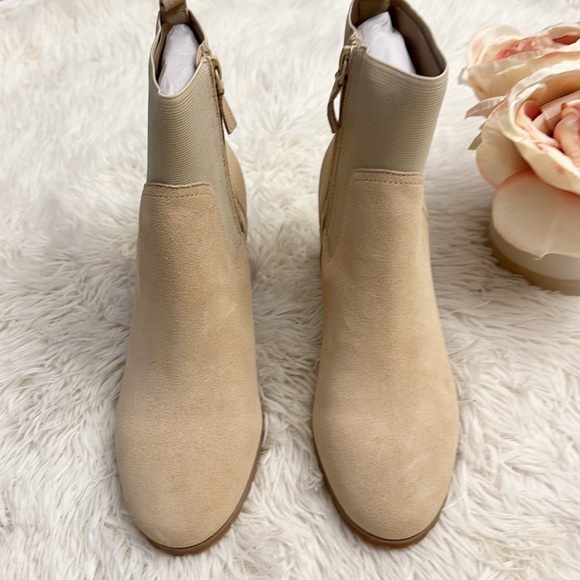 NEW Violet & Red Loaded Knit Cuff Tan ankle bootie women size 8 - Picture 2 of 6